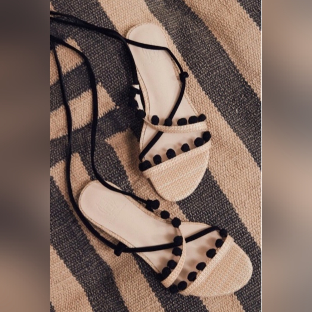 House of Harlow Strappy Sandals Size 8 - Picture 2 of 5